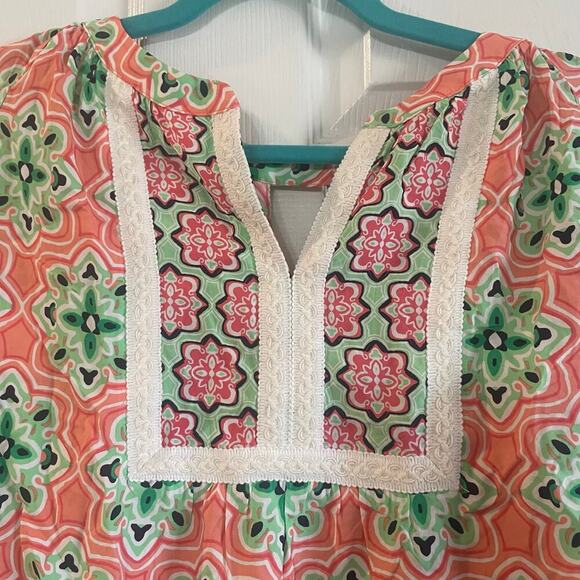 Crown & Ivy Blouse Women's Pink and Green 3/4 Sleeve V-Neck Crochet Sz OX - Picture 5 of 11